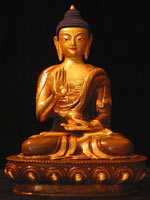 Amoghasiddhi Buddhastatue