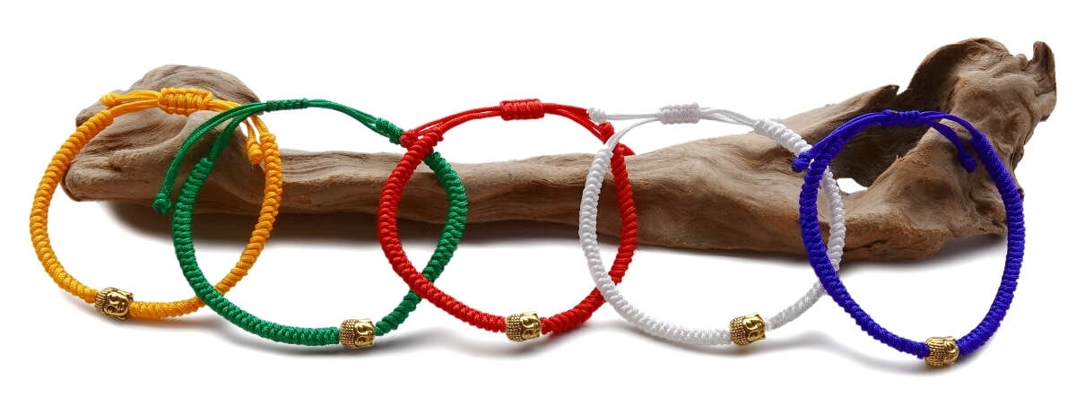 Consecrated buddhist bracelets 
